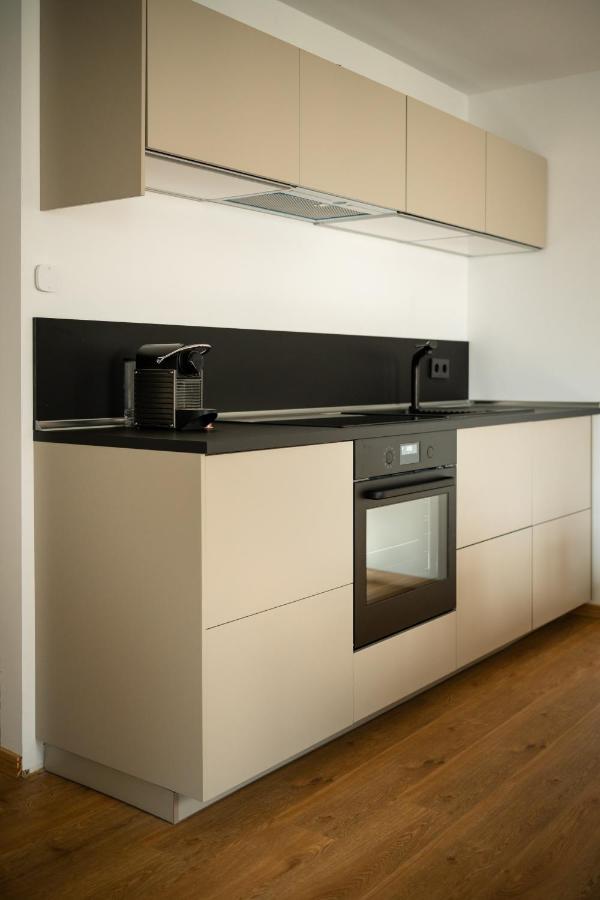Oldtown Studio Apartment With 2 Bathrooms Дюселдорф Екстериор снимка